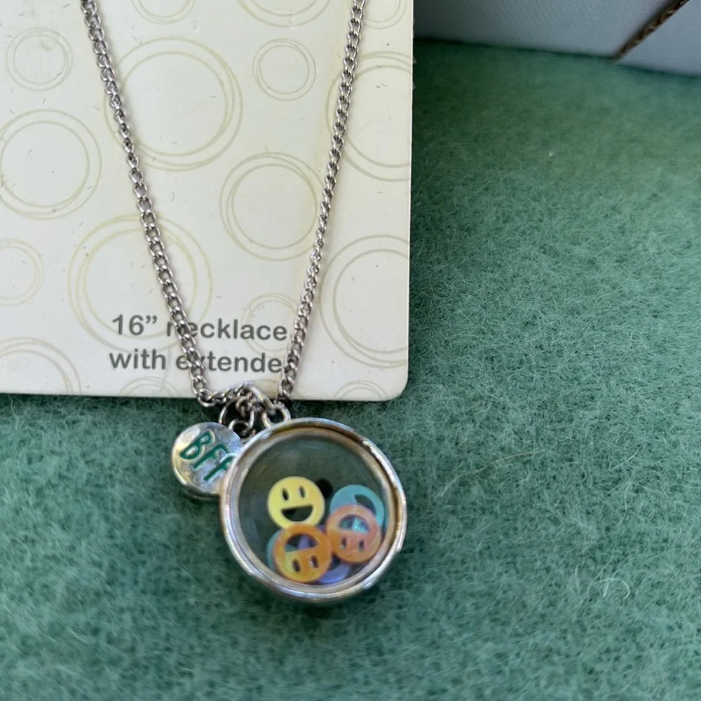 NWT Wonder Nation Silver Emoji BFF 16” Necklace + Extender Set Smiley Faces